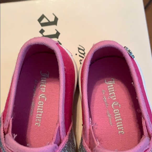 Juicy Couture Pink Slip Ons - Picture 6 of 7